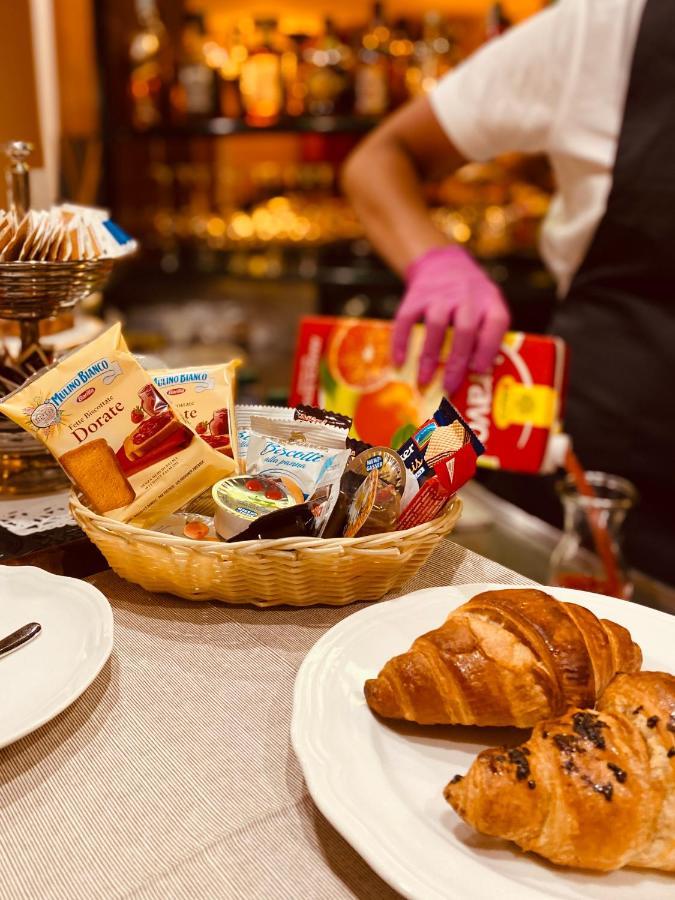 Hotel Daniel Basiano エクステリア 写真
