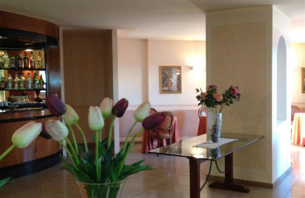 Hotel Daniel Basiano エクステリア 写真