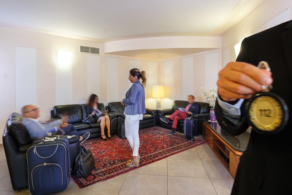 Hotel Daniel Basiano エクステリア 写真