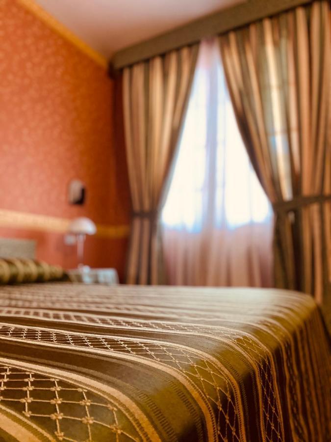 Hotel Daniel Basiano エクステリア 写真